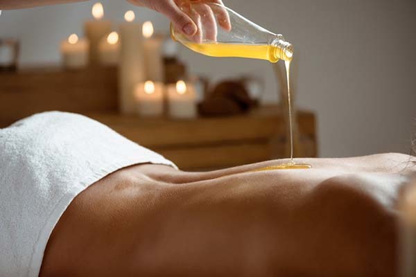Masaje Sensitivo con Aromas y Aceites